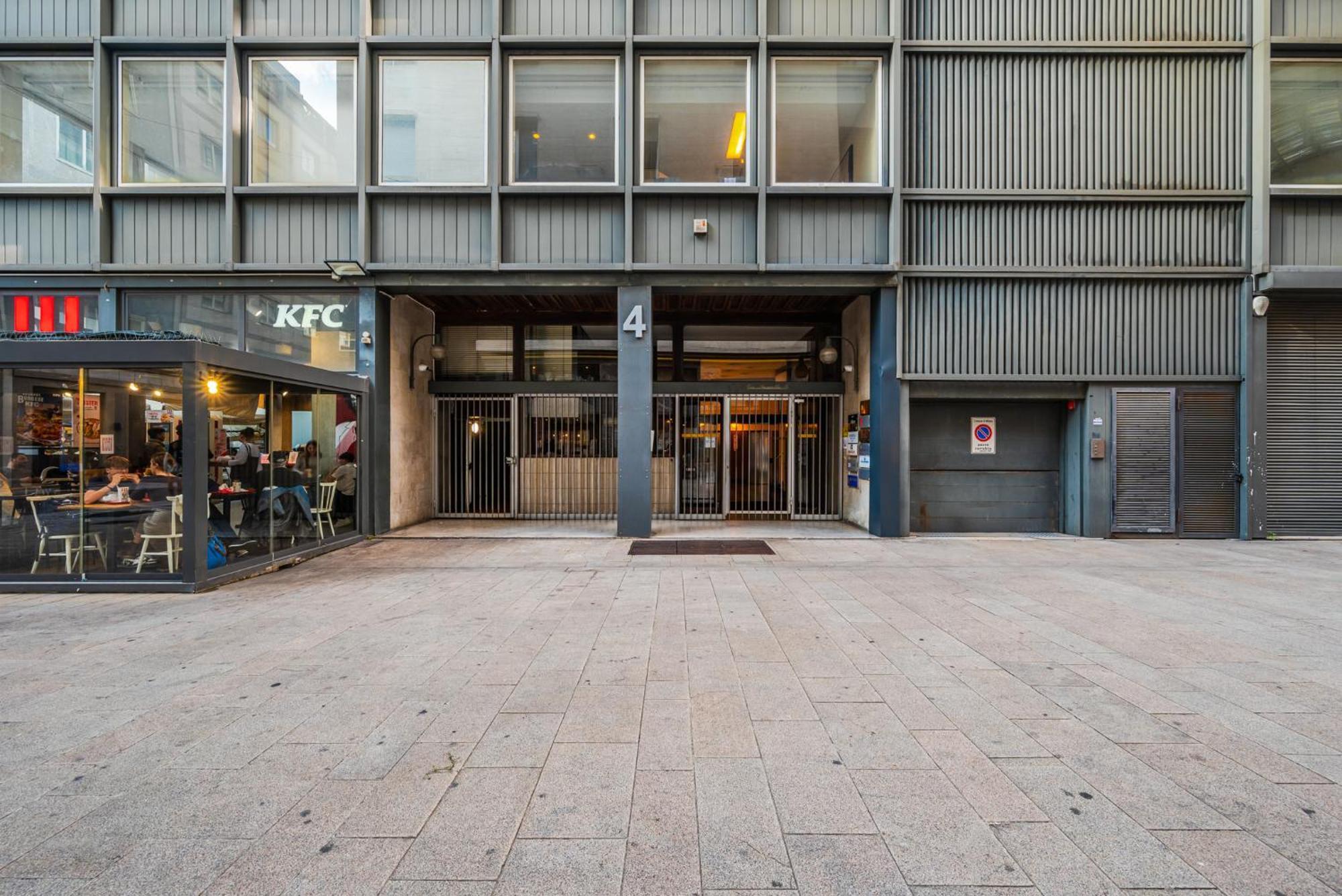 The Boutique Houses - Iconic Suite In Galleria Duomo With Private Parking Milão Exterior foto
