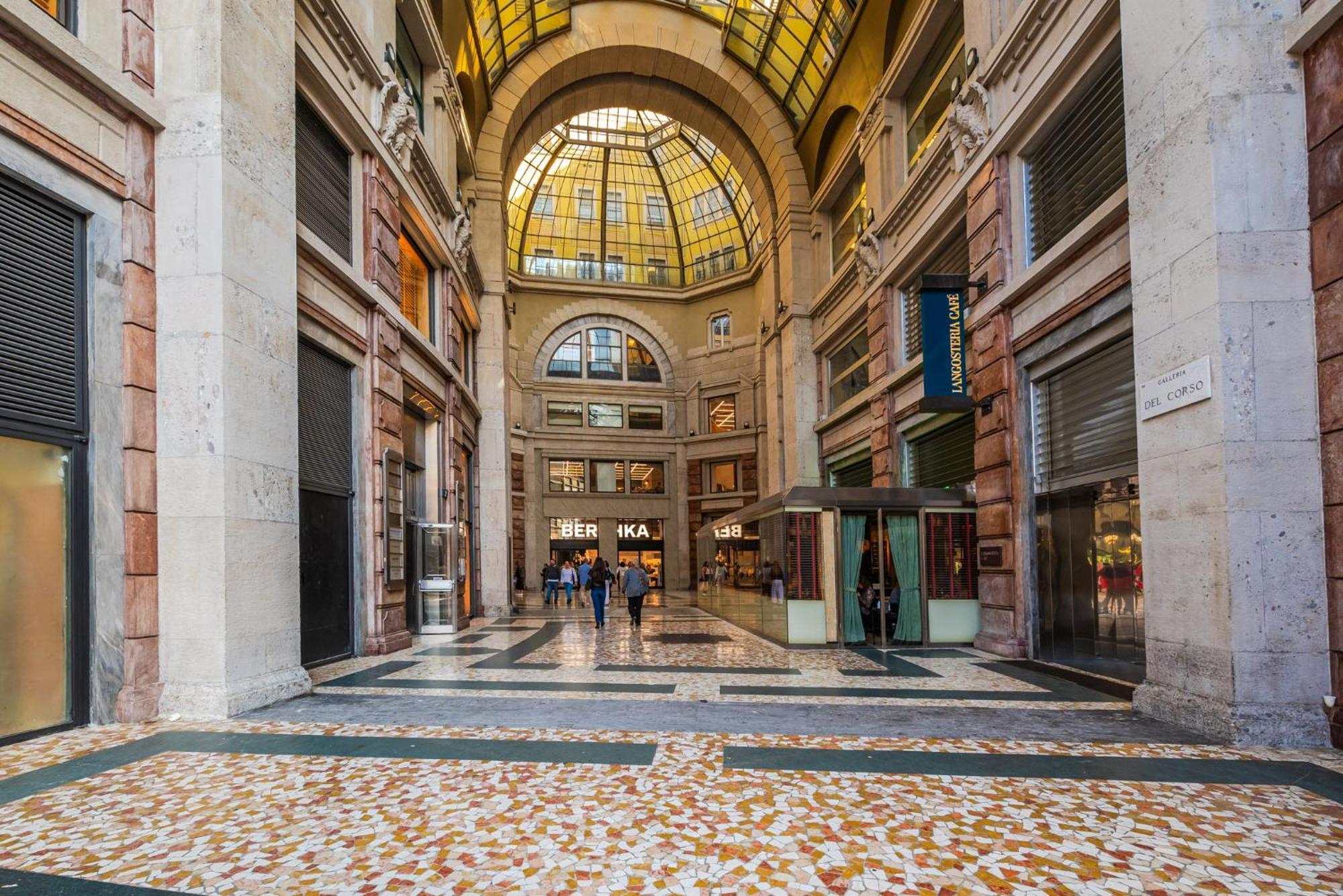 The Boutique Houses - Iconic Suite In Galleria Duomo With Private Parking Milão Exterior foto