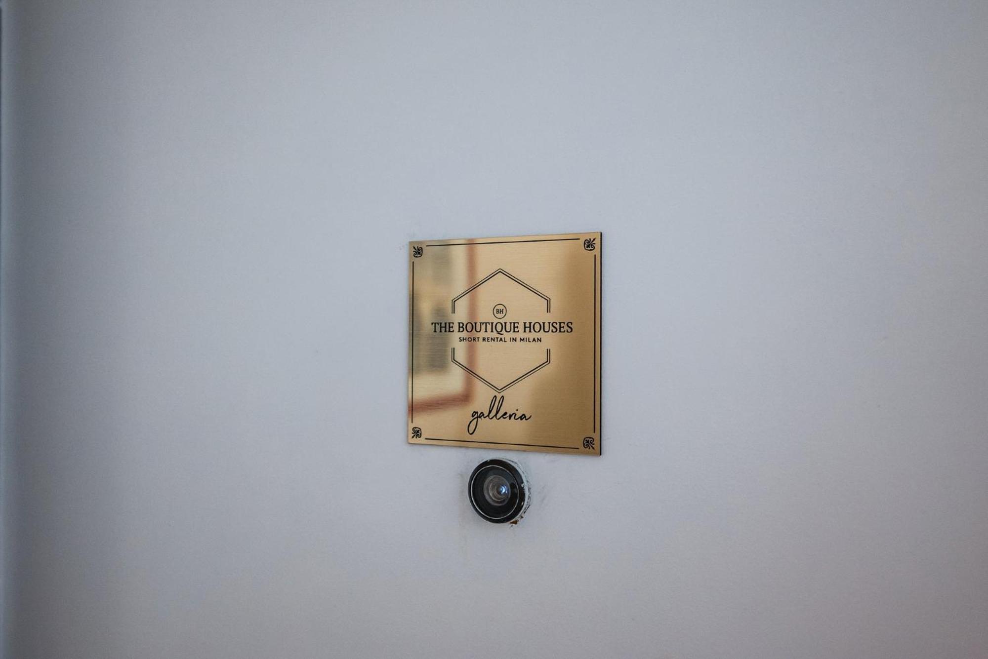 The Boutique Houses - Iconic Suite In Galleria Duomo With Private Parking Milão Exterior foto